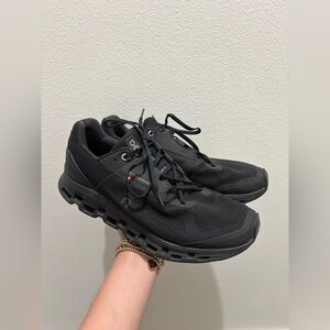 On Clouds Men Helion